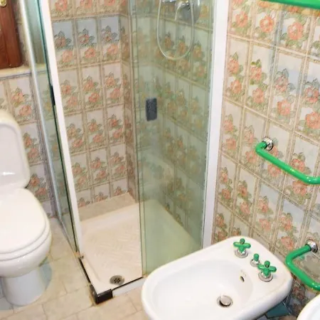 Valeria アパート *