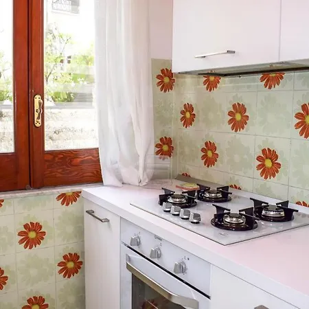 アパート Valeria